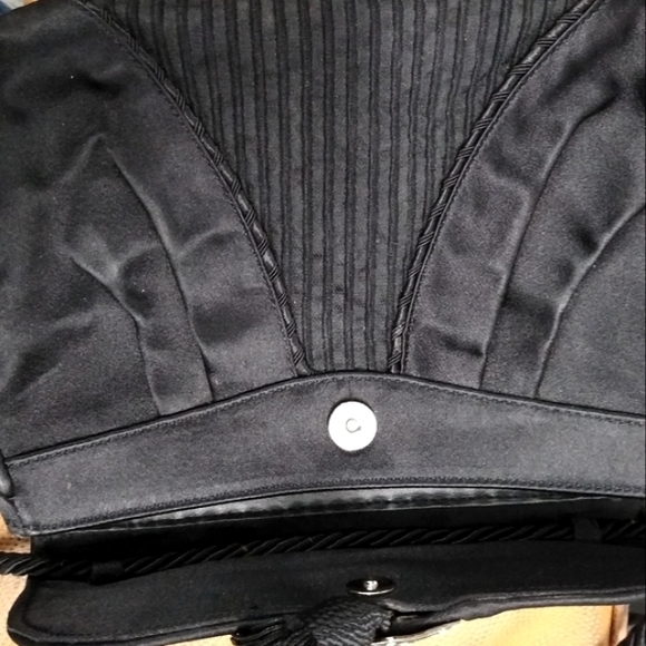 Black Barbara Bolen Evening Handbag -- Final Price - Picture 8 of 13